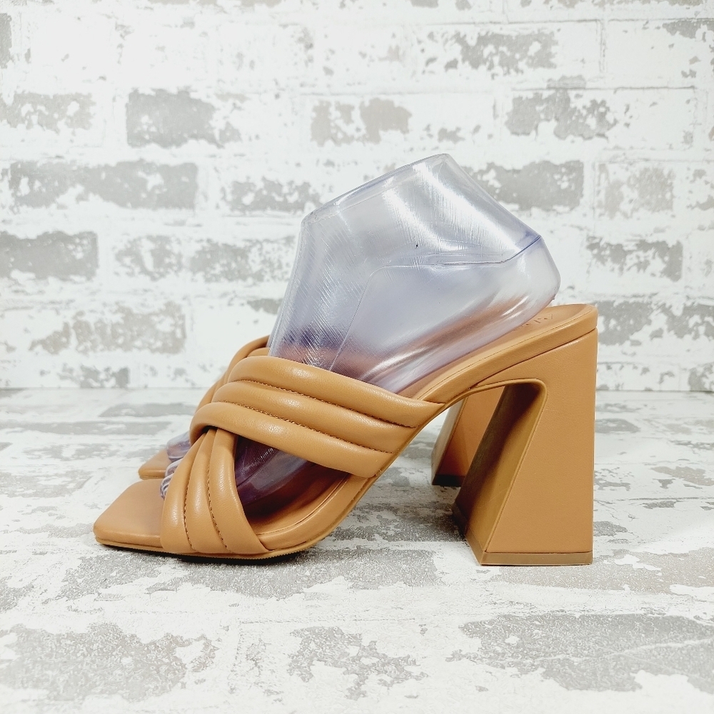 New ABOUND Pearl Nude Cross Band  Block Chunky Heel Sandal F535